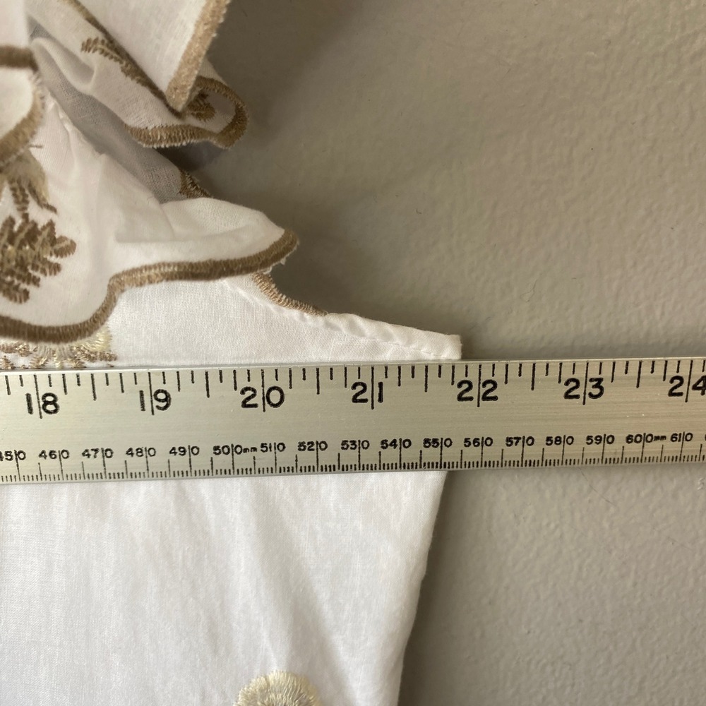 Belle Isle by Torrid White Embroidered Floral Tiered Babydoll Dress Size 00 M/L - Picture 7 of 10